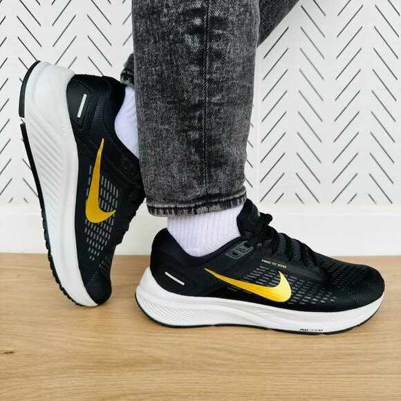 ❤️❤️Nike Air Zoom Structure 24 Sz 7.5 Womens Shoes Running Black Gold DA8570-003 - Picture 1 of 13